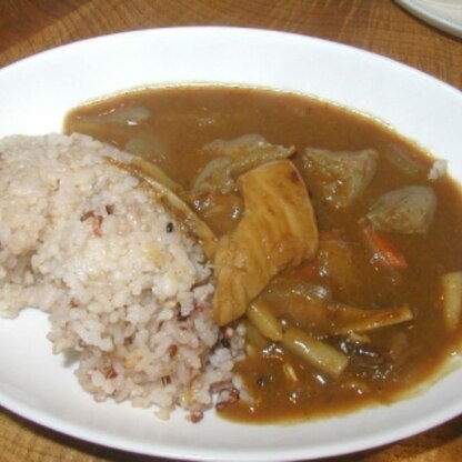 いつもはモツ煮にしてしまうところですが、カレーにしてもとってもおいしいですね。ごちそうさまでした。